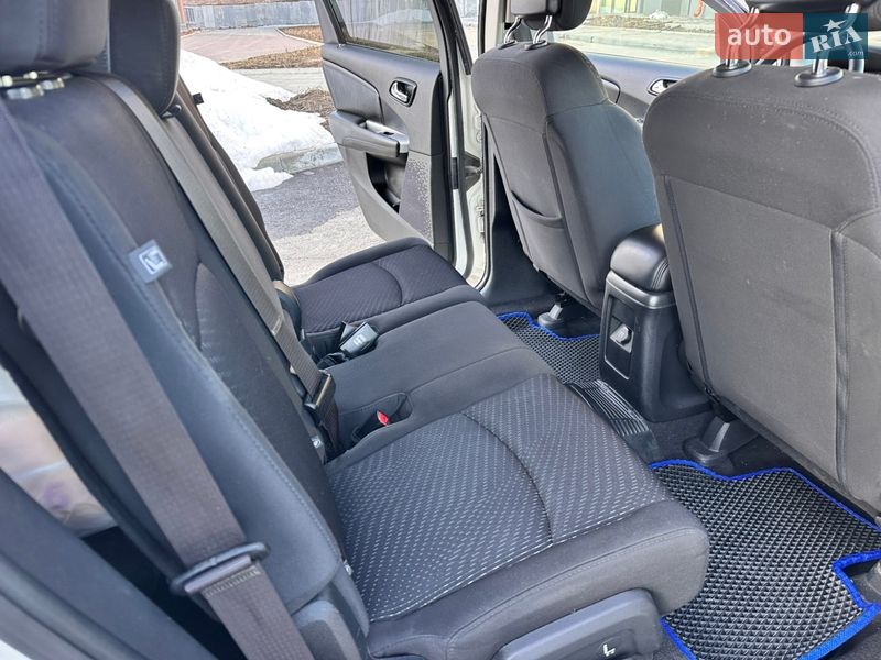 Внедорожник / Кроссовер Dodge Journey 2017 в Тернополе