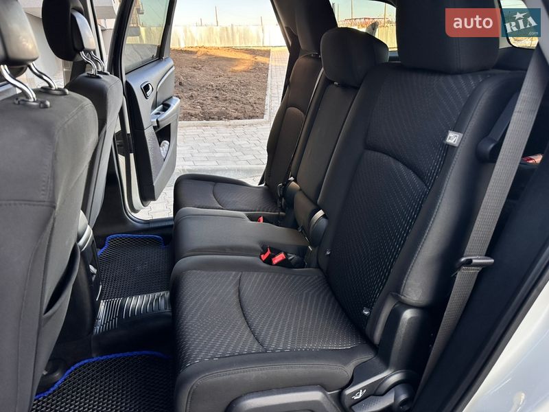 Внедорожник / Кроссовер Dodge Journey 2017 в Тернополе