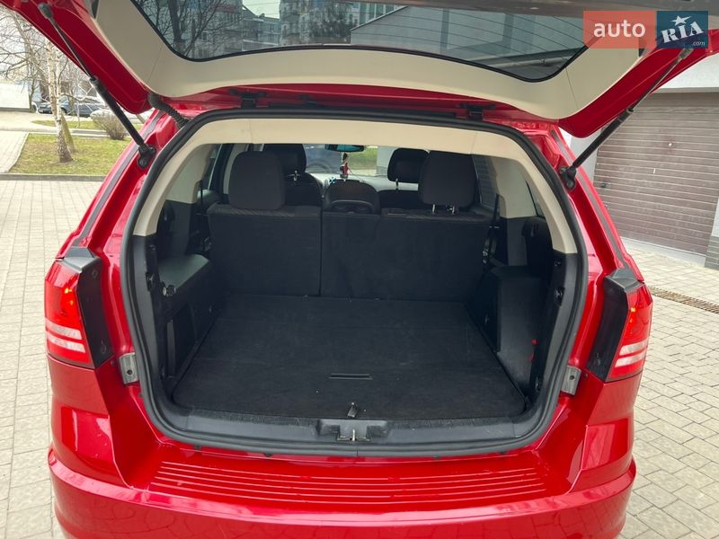 Внедорожник / Кроссовер Dodge Journey 2014 в Ивано-Франковске