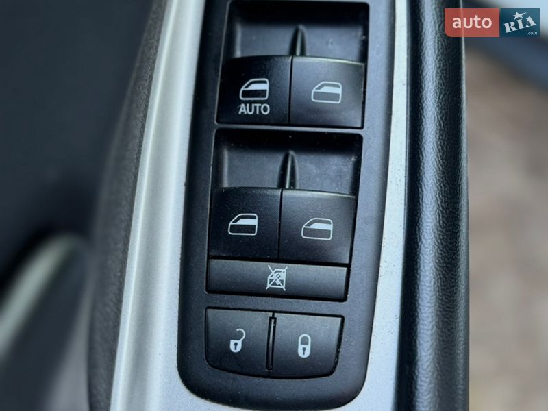 Позашляховик / Кросовер Dodge Journey 2018 в Києві