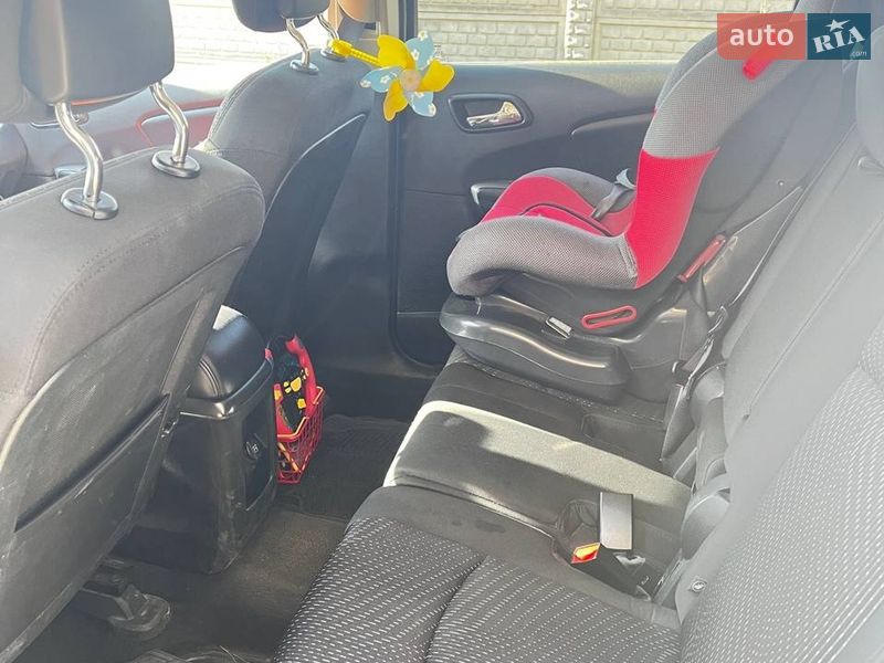 Внедорожник / Кроссовер Dodge Journey 2015 в Днепре