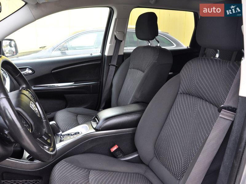 Позашляховик / Кросовер Dodge Journey 2016 в Львові