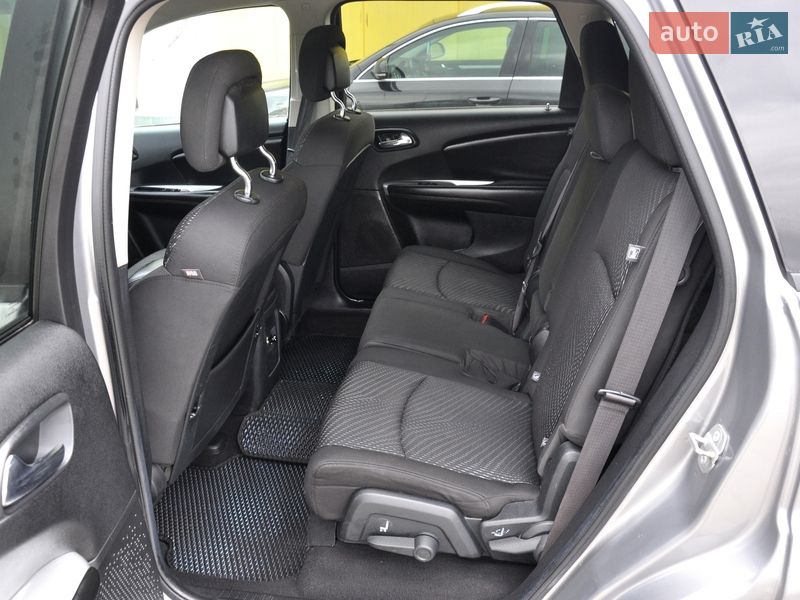 Позашляховик / Кросовер Dodge Journey 2016 в Львові