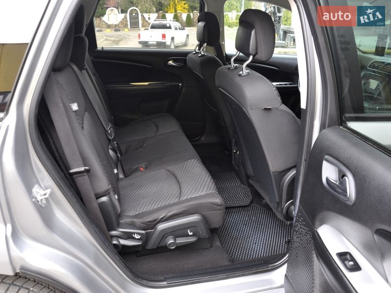 Позашляховик / Кросовер Dodge Journey 2016 в Львові