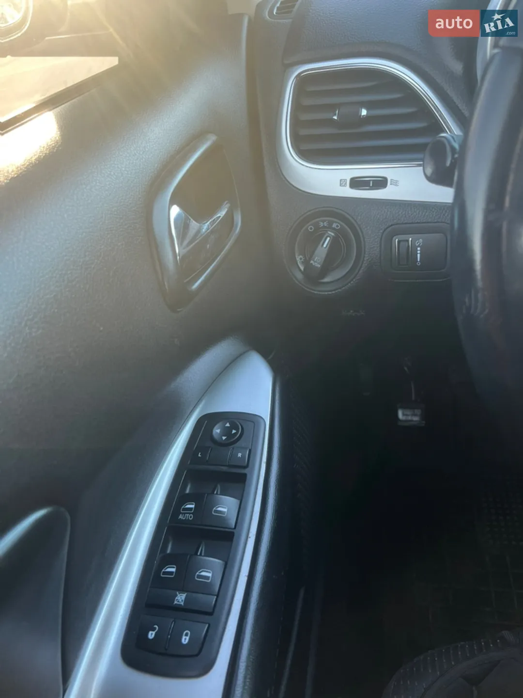 2015 Dodge Journey - мініатюра 16