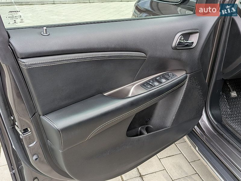 Внедорожник / Кроссовер Dodge Journey 2017 в Ивано-Франковске