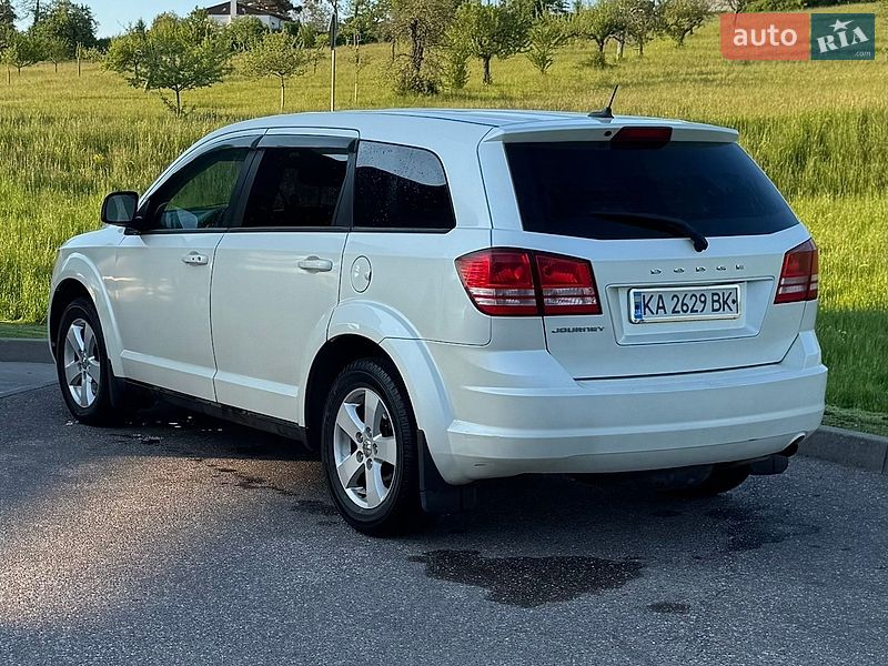 Позашляховик / Кросовер Dodge Journey 2013 в Києві