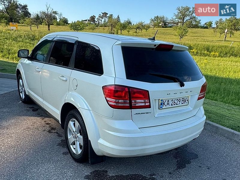 Позашляховик / Кросовер Dodge Journey 2013 в Києві