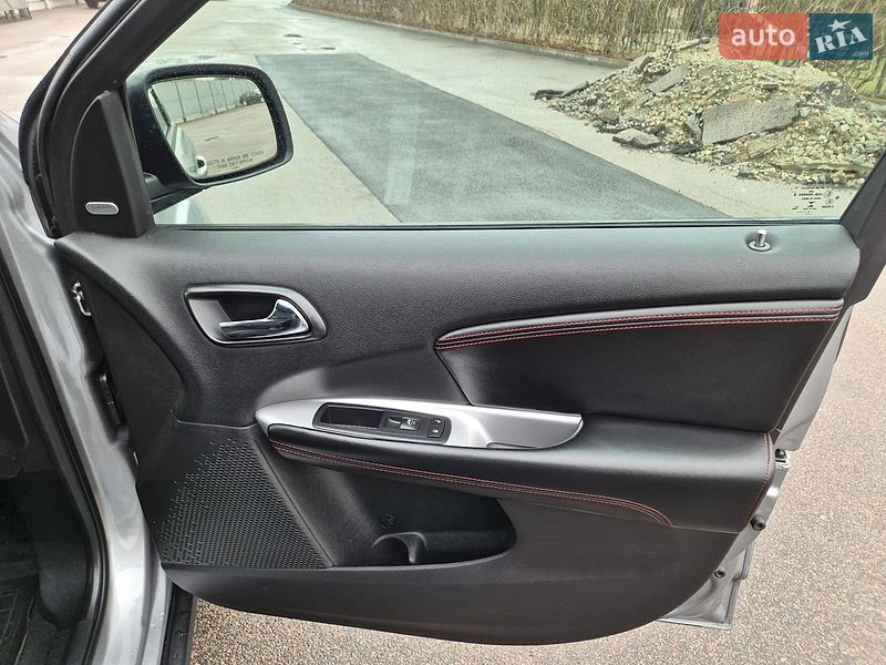 Внедорожник / Кроссовер Dodge Journey 2015 в Киеве
