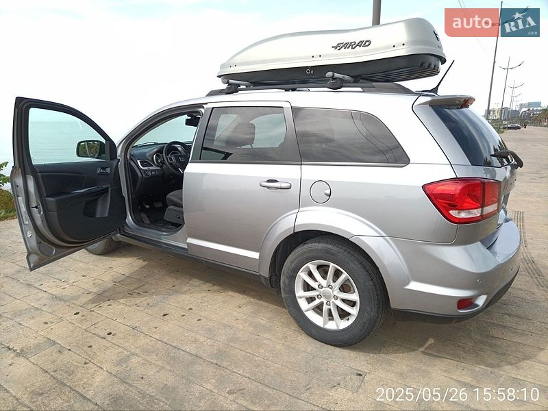 Внедорожник / Кроссовер Dodge Journey 2015 в Кривом Роге