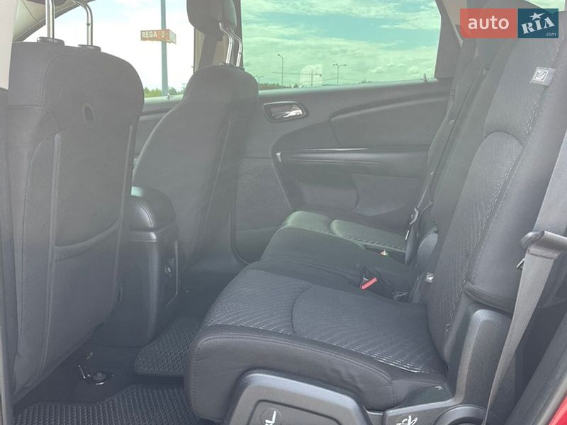 Внедорожник / Кроссовер Dodge Journey 2015 в Львове