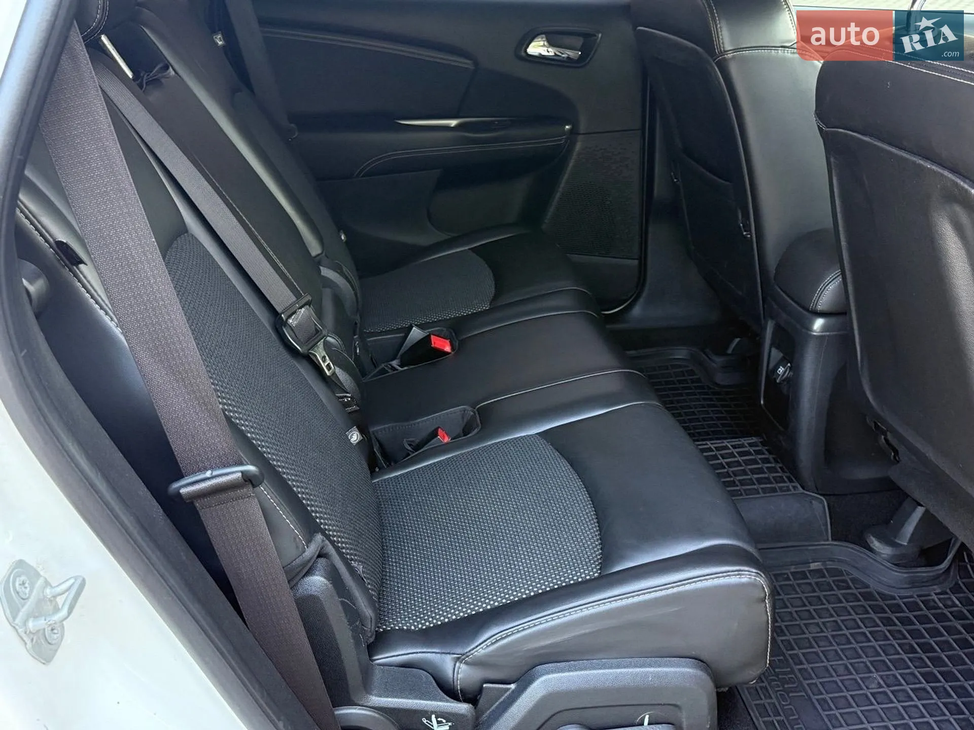 2015 Dodge Journey - мініатюра 16