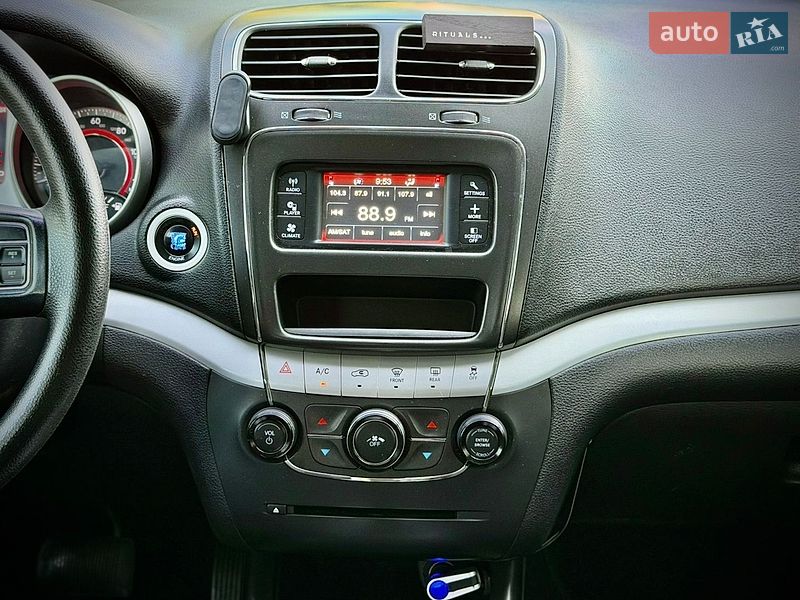 Внедорожник / Кроссовер Dodge Journey 2013 в Яворове