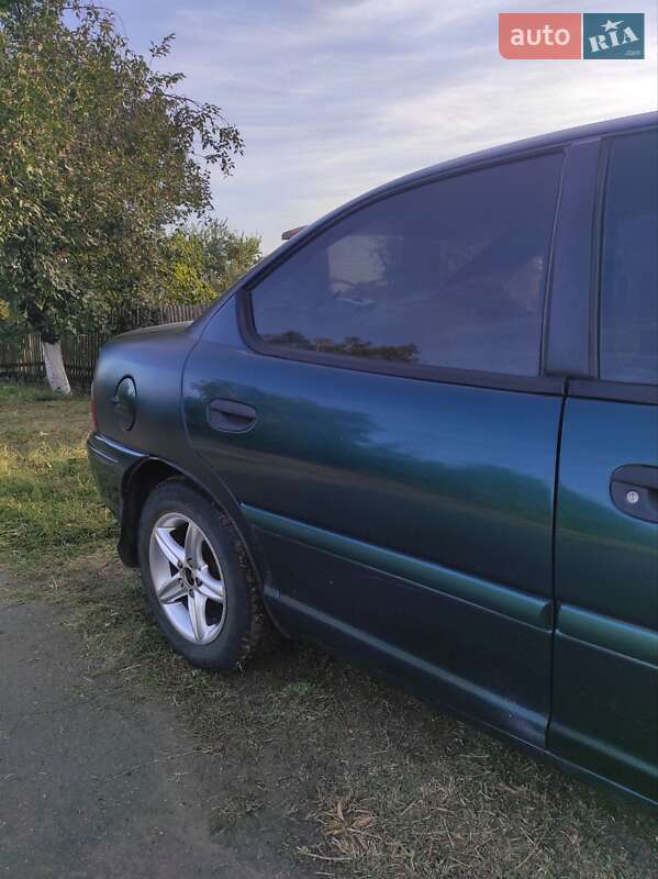 Седан Dodge Neon 1995 в Чернобае