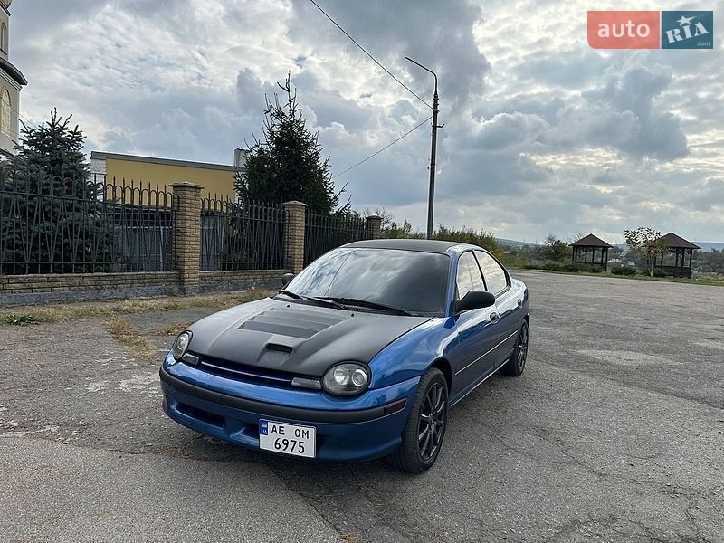 Седан Dodge Neon 1996 в Кривом Роге