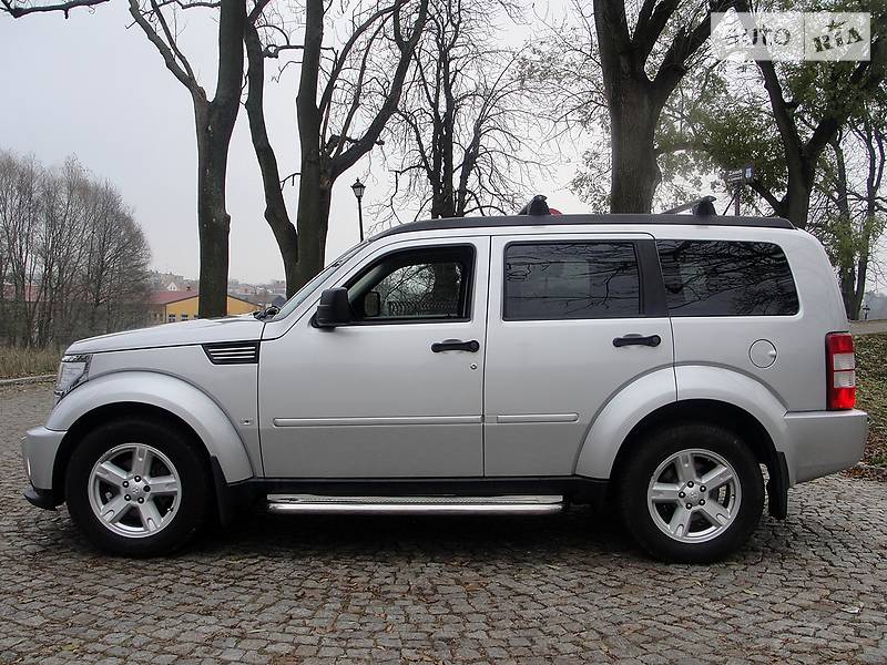 Внедорожник / Кроссовер Dodge Nitro 2007 в Хмельницком