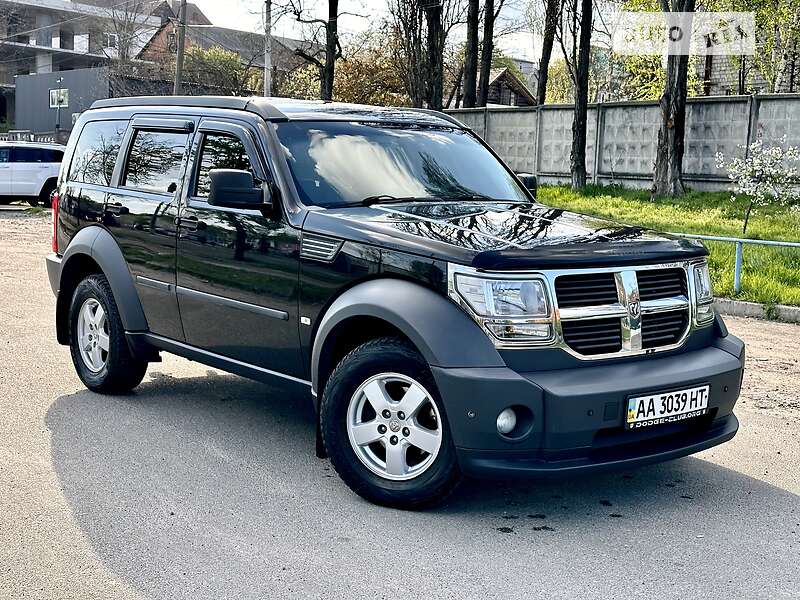Внедорожник / Кроссовер Dodge Nitro 2008 в 