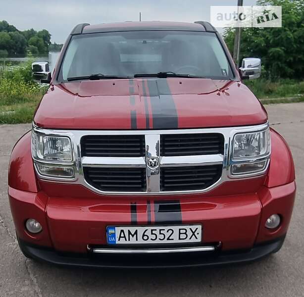 Внедорожник / Кроссовер Dodge Nitro 2008 в Бердичеве