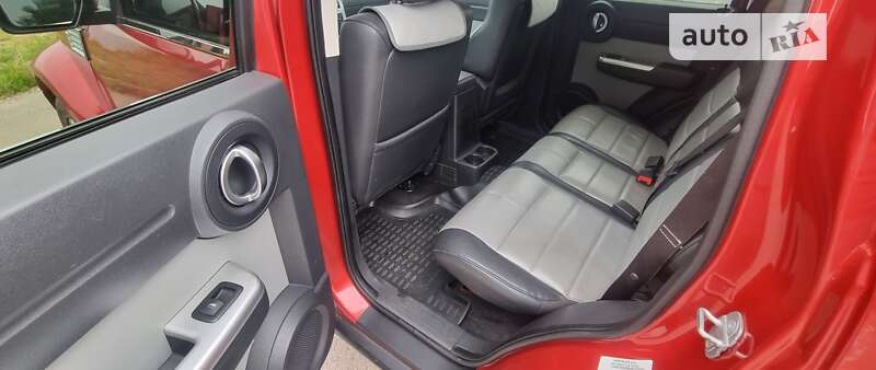 Внедорожник / Кроссовер Dodge Nitro 2008 в Бердичеве