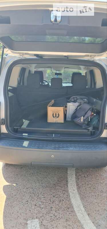 Внедорожник / Кроссовер Dodge Nitro 2008 в Кривом Роге
