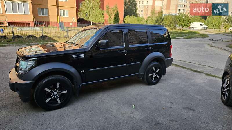 Внедорожник / Кроссовер Dodge Nitro 2008 в Луцке