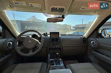 Внедорожник / Кроссовер Dodge Nitro 2007 в 