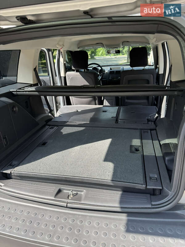 Внедорожник / Кроссовер Dodge Nitro 2007 в Киеве