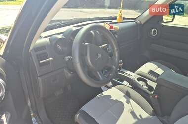 Внедорожник / Кроссовер Dodge Nitro 2007 в 