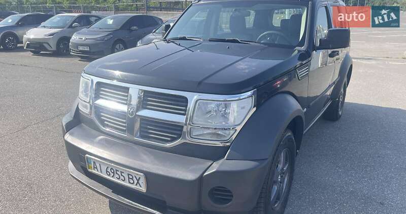 Внедорожник / Кроссовер Dodge Nitro 2007 в Киеве