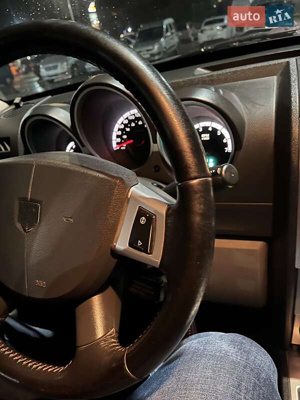 Внедорожник / Кроссовер Dodge Nitro 2008 в Черновцах