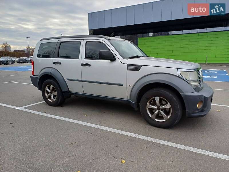 Внедорожник / Кроссовер Dodge Nitro 2008 в Киеве фото 8 Внедорожник / Кроссовер Dodge Nitro 2008 в Киеве
