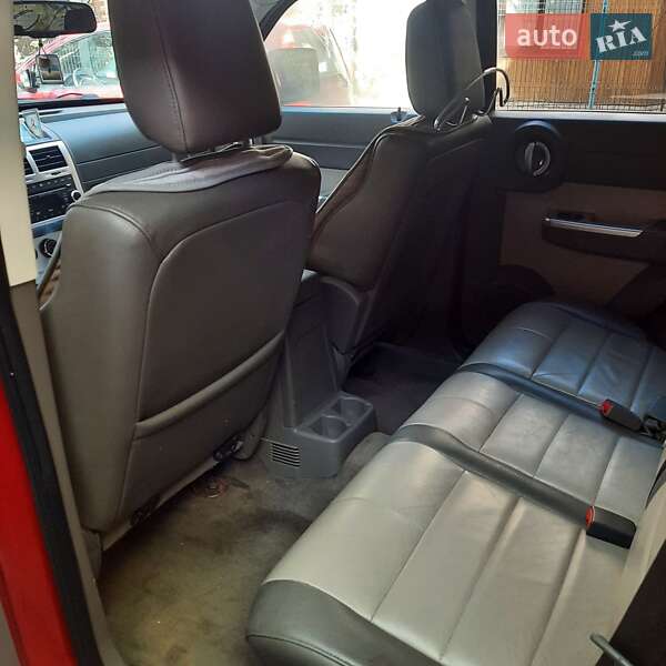 Внедорожник / Кроссовер Dodge Nitro 2007 в Черновцах