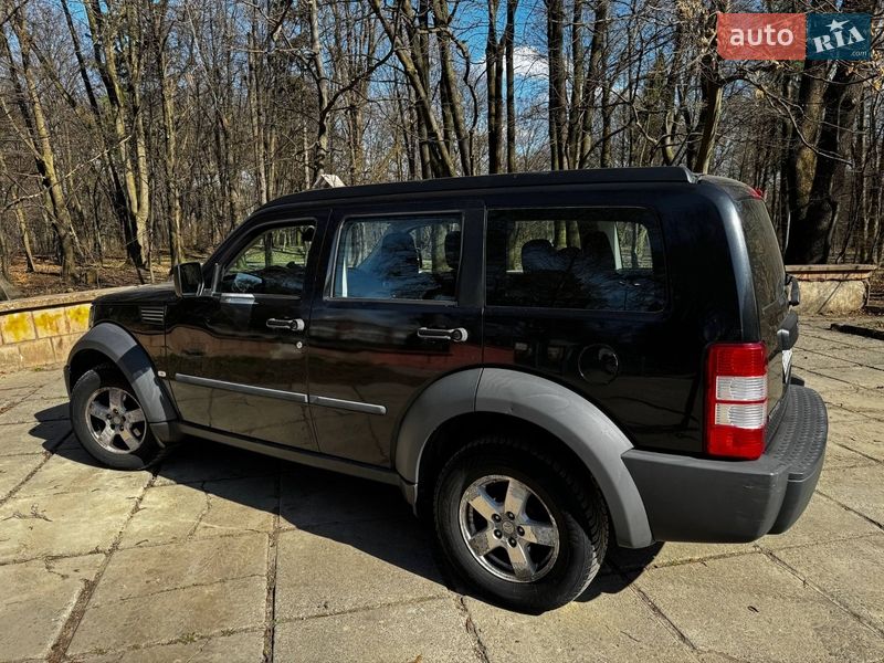 Внедорожник / Кроссовер Dodge Nitro 2008 в Львове