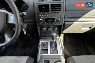 Внедорожник / Кроссовер Dodge Nitro 2008 в Львове