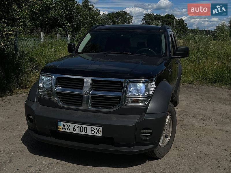 Внедорожник / Кроссовер Dodge Nitro 2007 в Харькове