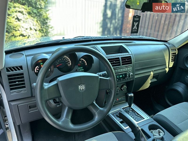 Позашляховик / Кросовер Dodge Nitro 2007 в Києві
