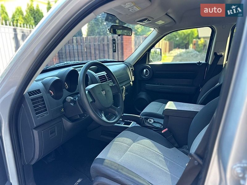 Позашляховик / Кросовер Dodge Nitro 2007 в Києві