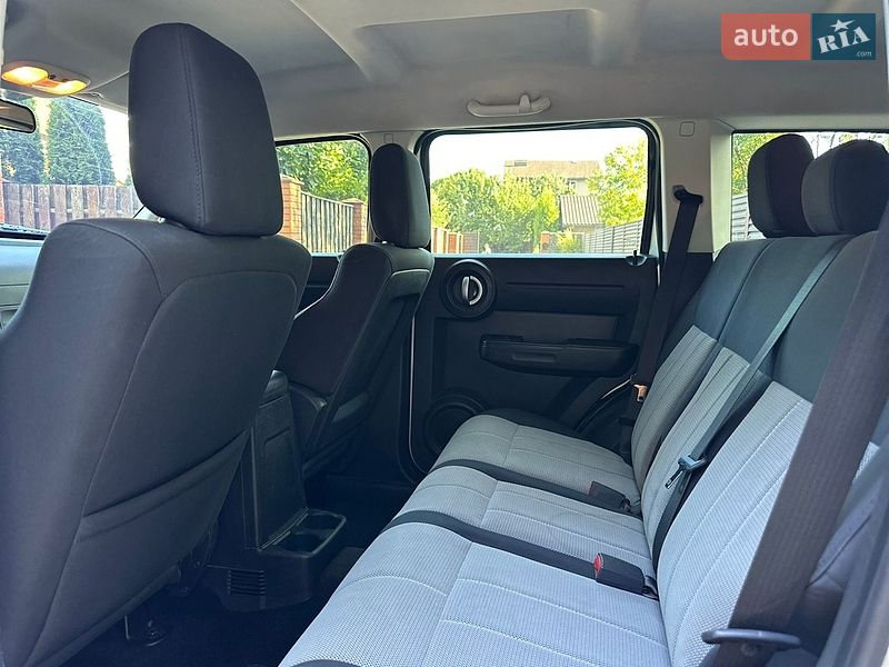 Позашляховик / Кросовер Dodge Nitro 2007 в Києві