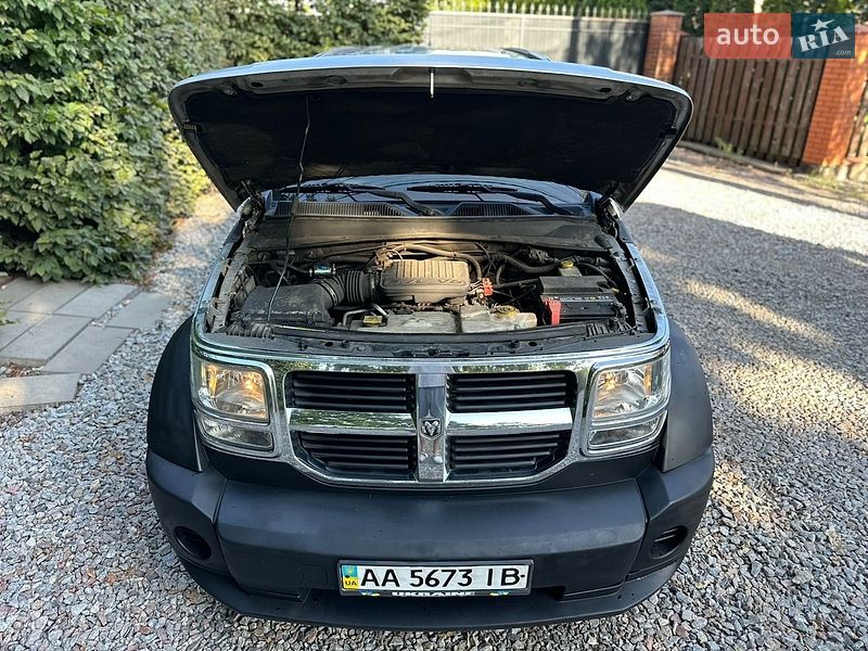 Позашляховик / Кросовер Dodge Nitro 2007 в Києві