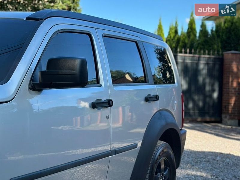 Позашляховик / Кросовер Dodge Nitro 2007 в Києві