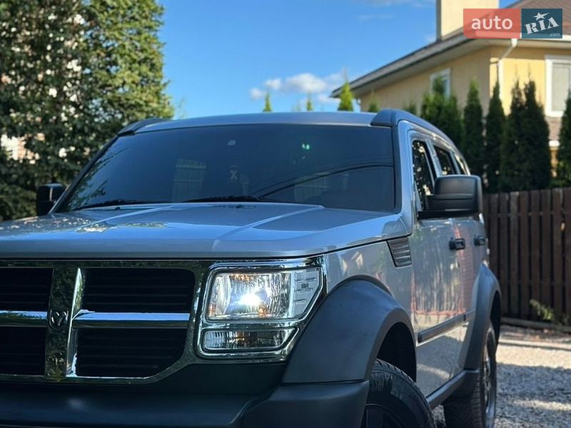 Позашляховик / Кросовер Dodge Nitro 2007 в Києві
