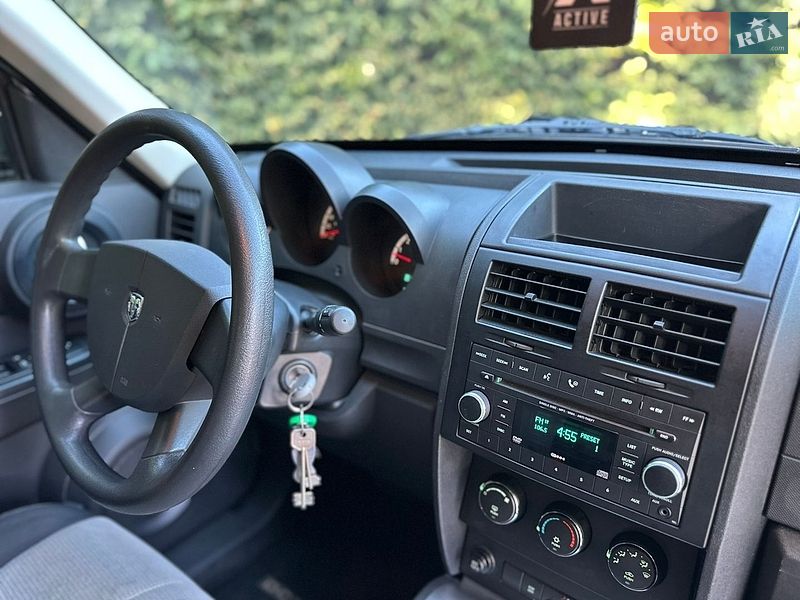 Позашляховик / Кросовер Dodge Nitro 2007 в Києві