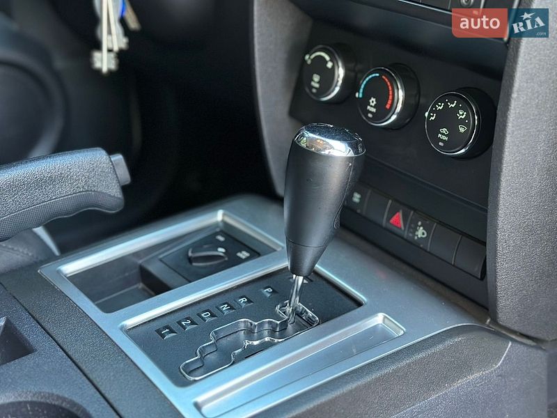 Позашляховик / Кросовер Dodge Nitro 2007 в Києві