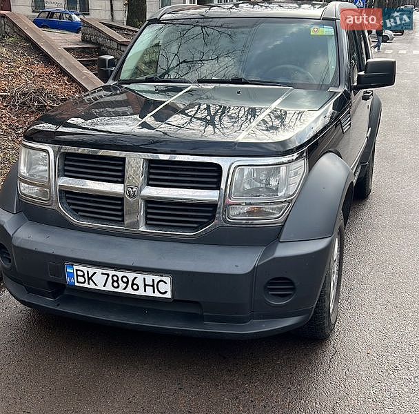 Внедорожник / Кроссовер Dodge Nitro 2007 в Ровно