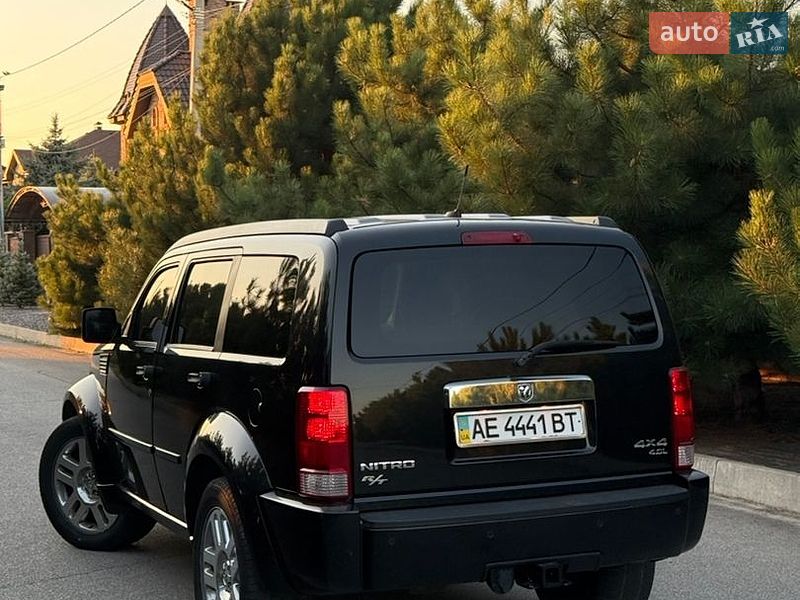 Позашляховик / Кросовер Dodge Nitro 2008 в Дніпрі