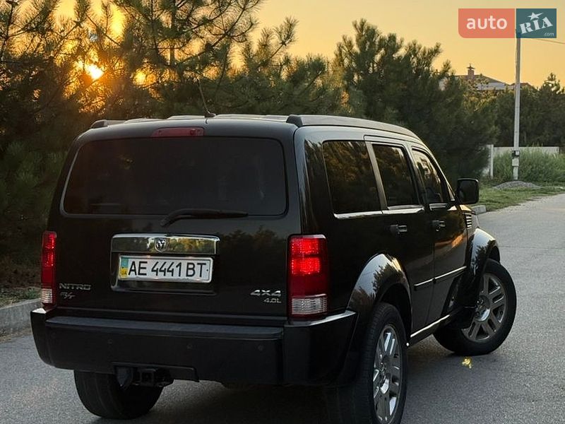 Позашляховик / Кросовер Dodge Nitro 2008 в Дніпрі