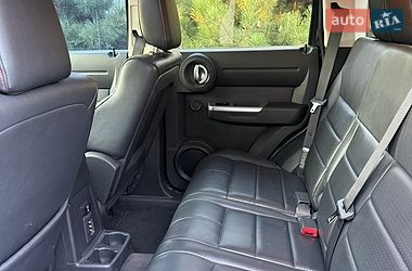 Внедорожник / Кроссовер Dodge Nitro 2008 в Днепре