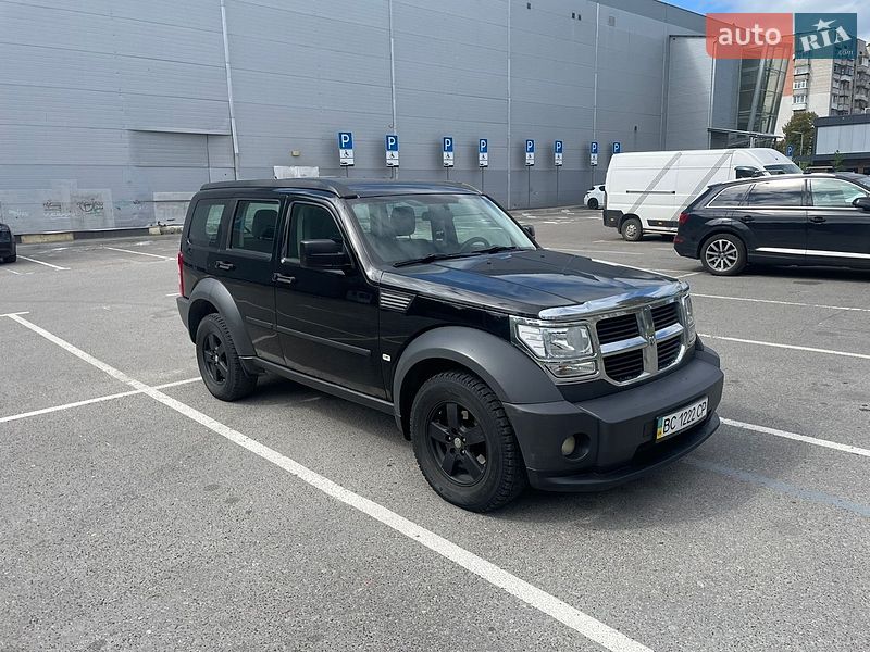 Внедорожник / Кроссовер Dodge Nitro 2007 в Львове