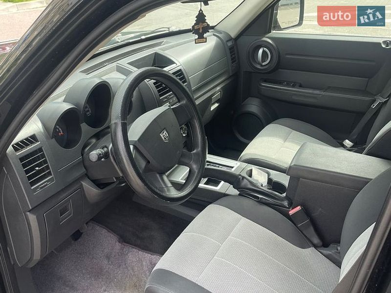 Внедорожник / Кроссовер Dodge Nitro 2007 в Львове