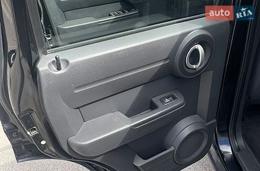 Внедорожник / Кроссовер Dodge Nitro 2007 в Львове